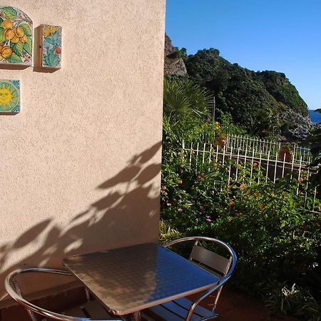 Taormina Isola Bella Apartment - Taormina Holidays חדר תמונה
